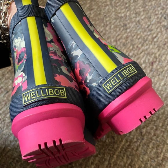 Joules Wellibob- Floral Print Rain or Winter Boots - Picture 3 of 3